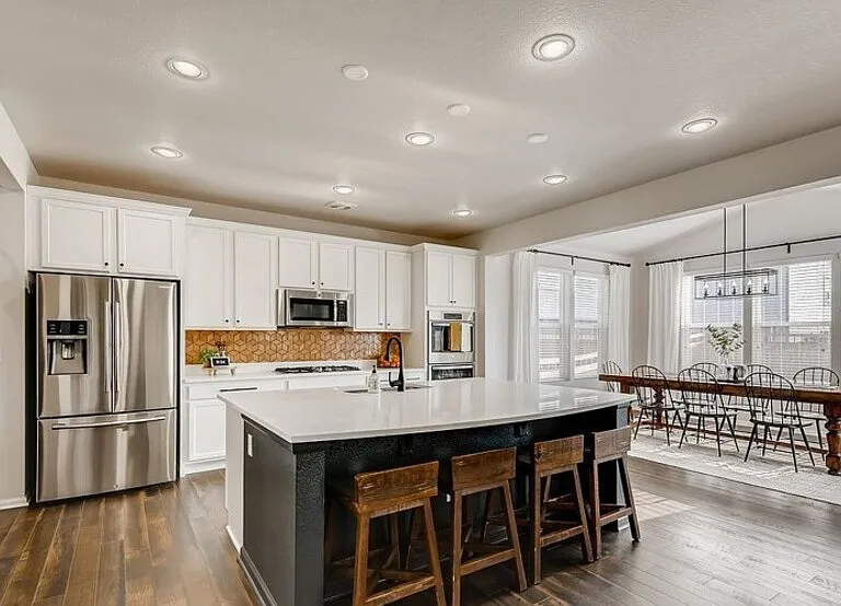 6572 Empire Ave — Photo 4
