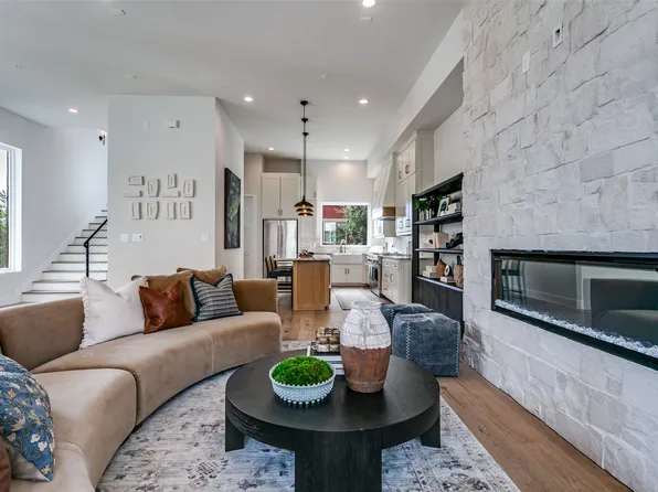 250 E Dallas Rd #121, Grapevine, TX 76051