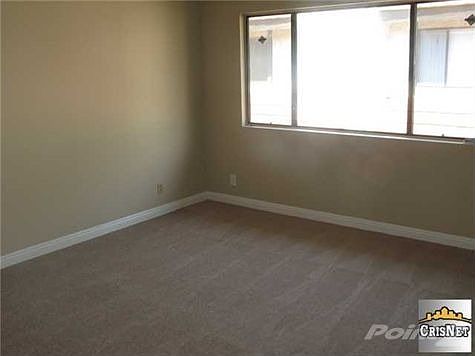 5th image of 9505 Sylmar Ave Unit 3