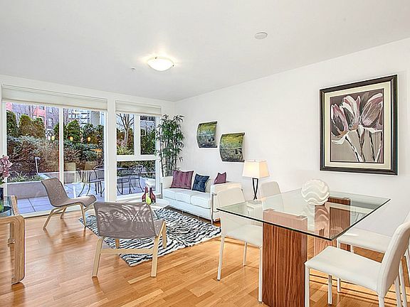 5th image of 3104 Western Ave Unit 216