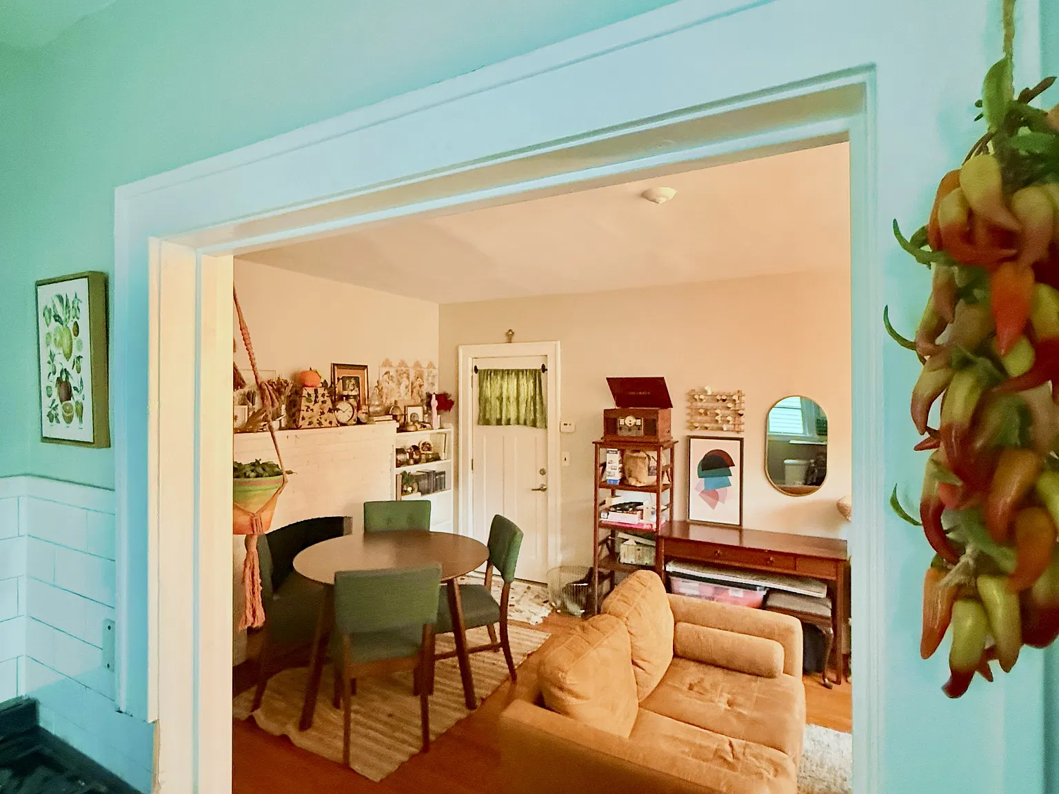 2 bed, 796 sqft, $1,500 — Photo 2