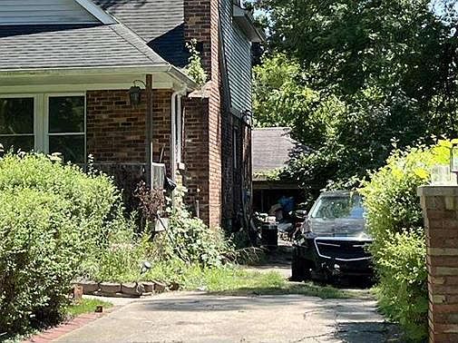 2nd image of 19331 Hilton Dr