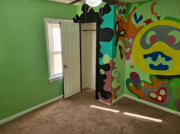 (undisclosed Address), Warrensville Heights, OH 44122