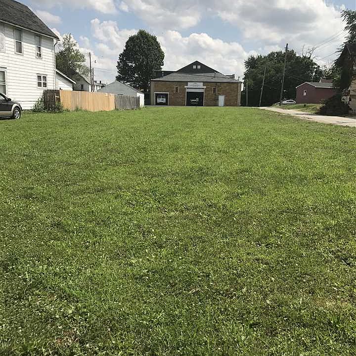 1st image of 225 W Spencer Ave