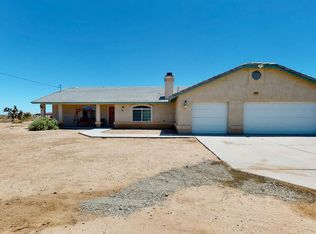 11423 Smith Rd, Phelan, CA 92371