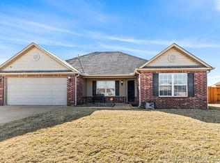 14826 S Glenn St, Glenpool, OK 74033