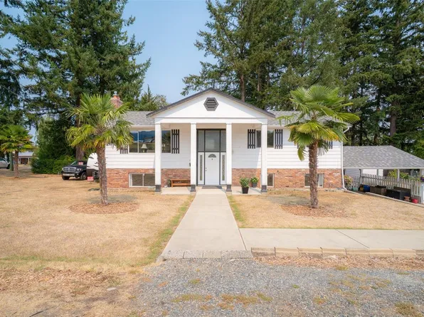 2490 Highland Blvd, Nanaimo, BC V9S 3N7