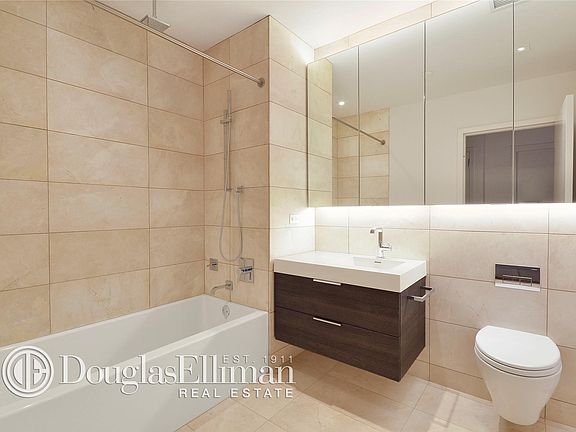 4th image of 101 Leonard St APT 2A