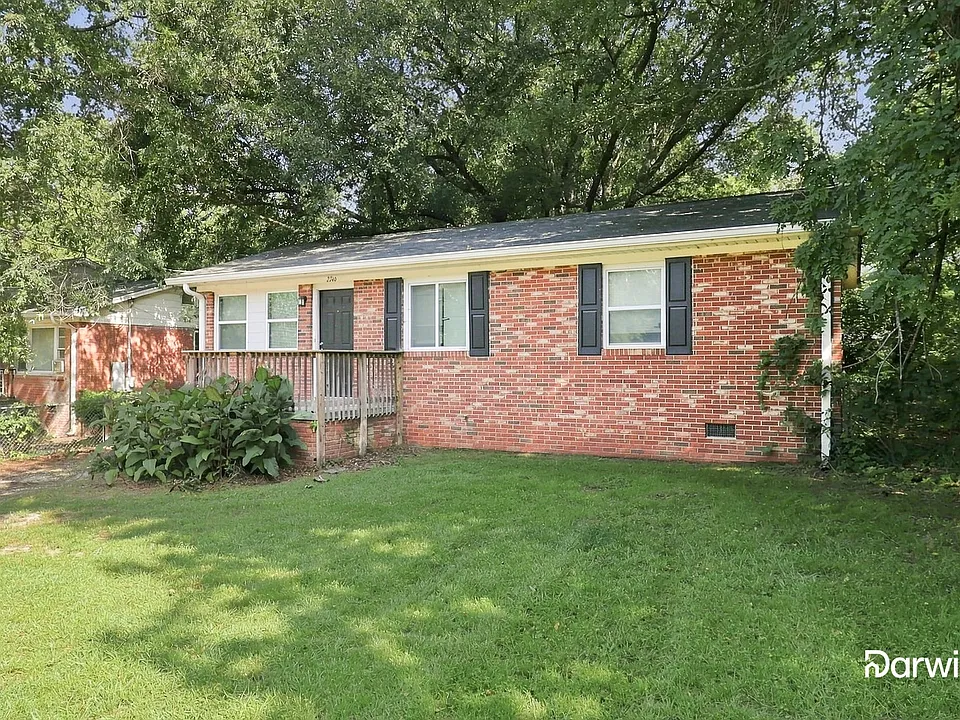 2746 Mary Ave