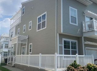 174 Sea Grass Ln, Arverne, NY 11692