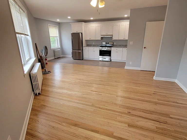 34 Main St #3 — Photo 11