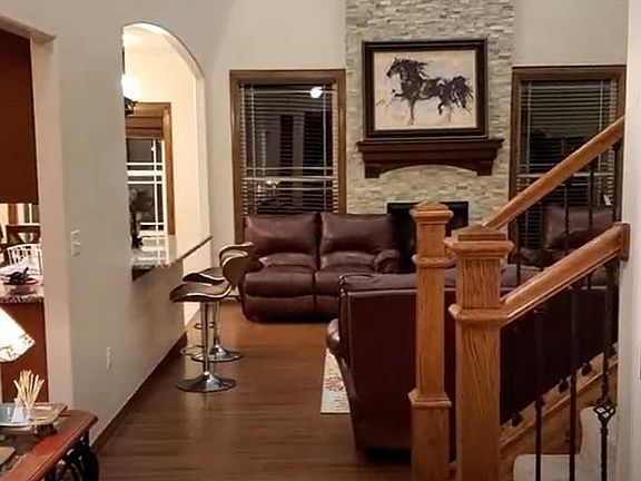 3rd image of 5808 W Villas Ct