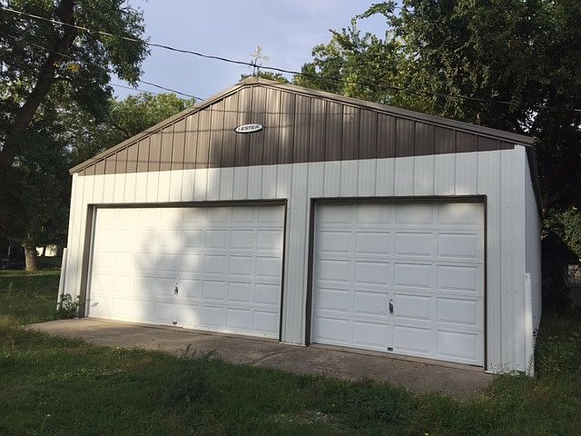 2nd image of 235 W Holland St