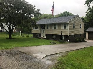 118 Grange Hall Rd, Seward, PA 15954