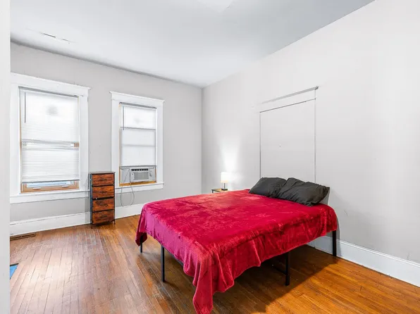 (undisclosed Address), Petersburg, VA 23803