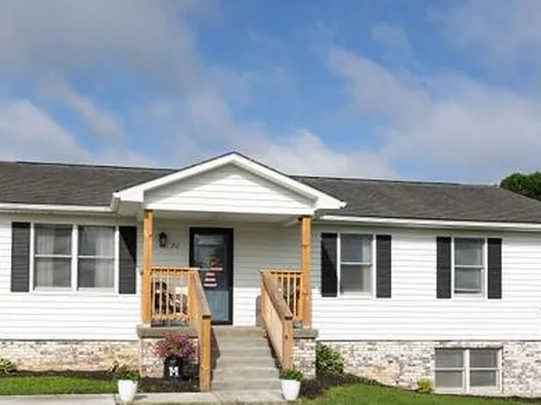 211 Dove Dr, Lawrenceburg, KY 40342