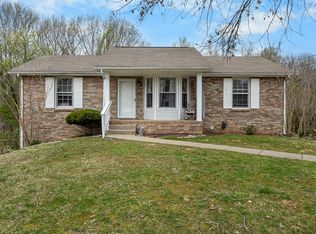 740 Acorn Dr, Clarksville, TN 37043