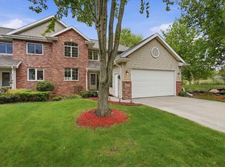 1207 N Parkview Street, Cottage Grove, WI 53527