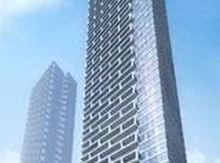 950 Portage Pkwy #5502, Vaughan, ON L4K 4Z4