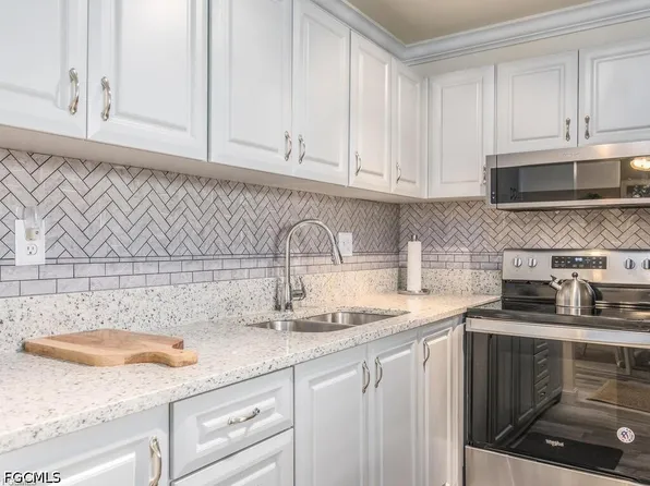 1010 Tropic Ter, North Fort Myers, FL 33903