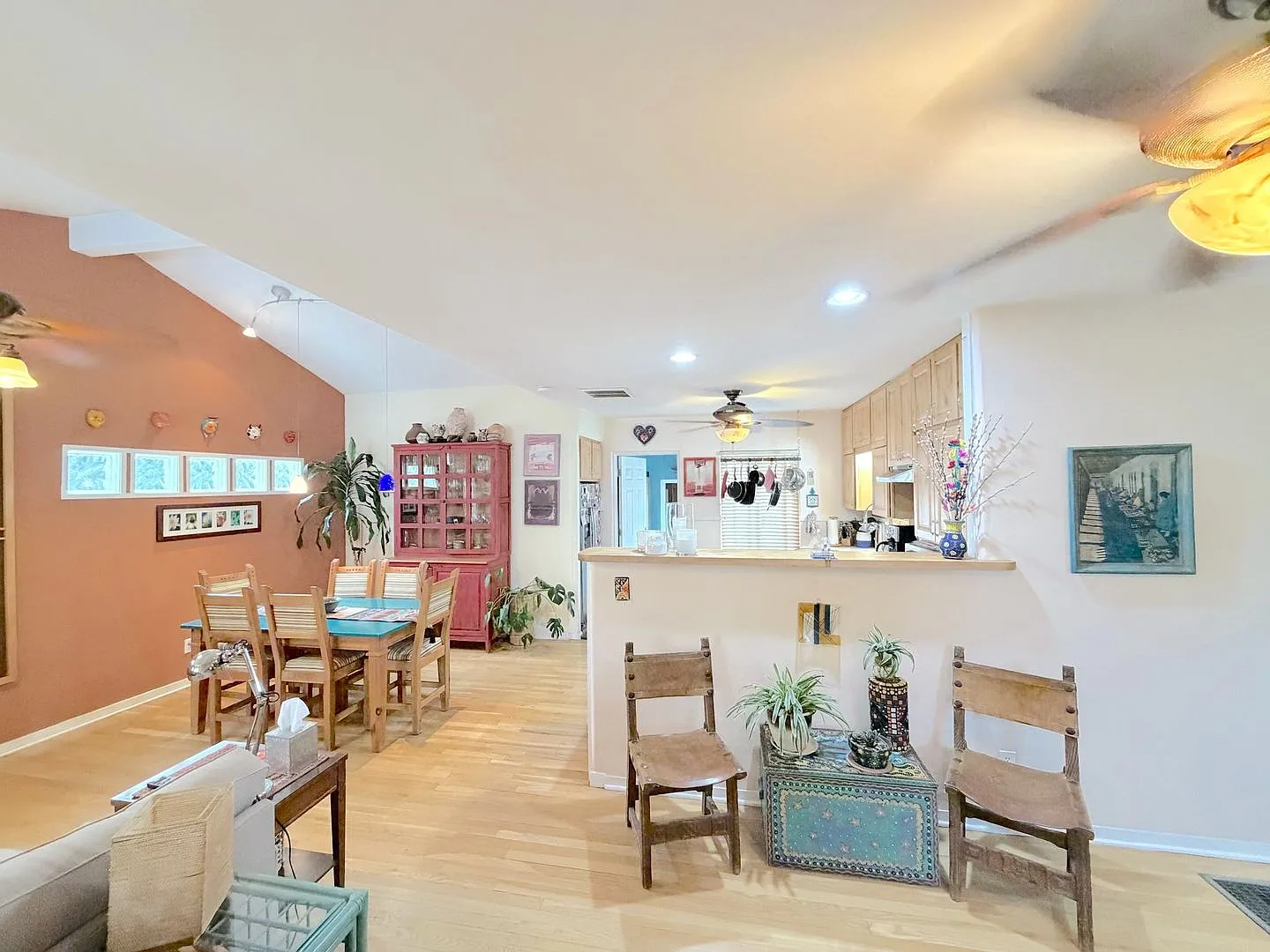 Charming 3-Bedroom Home with Casita Space Near UNM — Photo 2