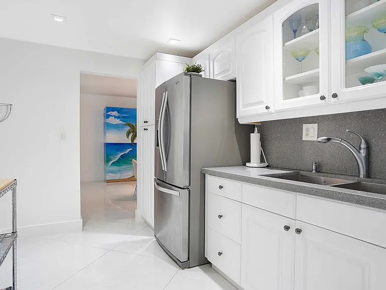 4250 Galt Ocean Dr #12K — Photo 21
