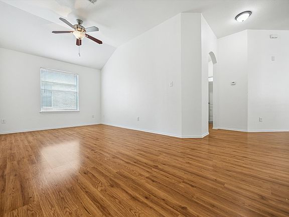 4th image of 1314 Rainbow Parke Dr
