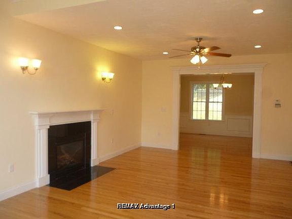 3rd image of 115 Afra Dr