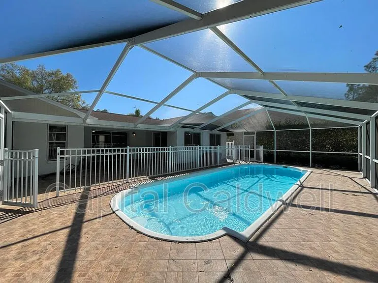 12813 Starling Dr — Photo 40