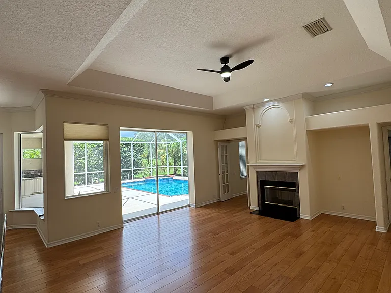 10084 Cherry Hills Avenue Cir — Photo 13