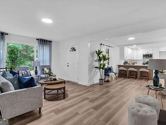 5th image of 3951 Covered Bridge Rd SW