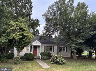 808 Daingerfield St, Tappahannock, VA 22560