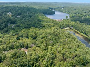 469531533 N Wilton Rd, New Canaan, CT 06840