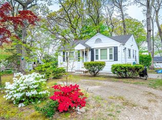 15 Jerome Rd, Sound Beach, NY 11789
