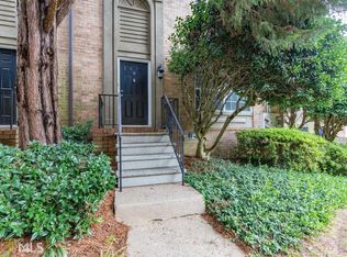 6980 Roswell Rd #6, Sandy Springs, GA 30328