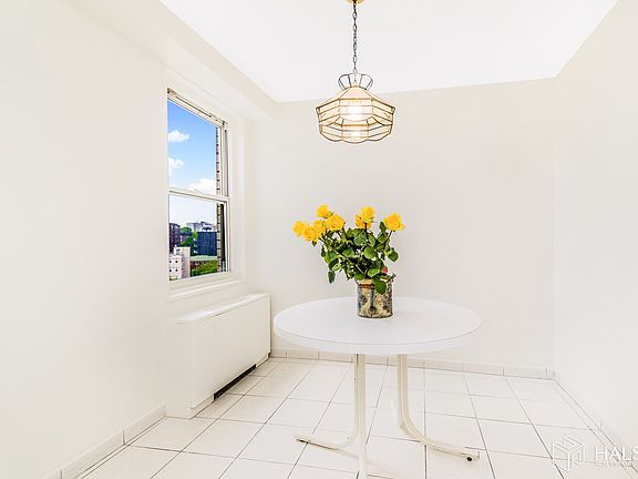 3rd image of 3333 Henry Hudson Pkwy #7-W