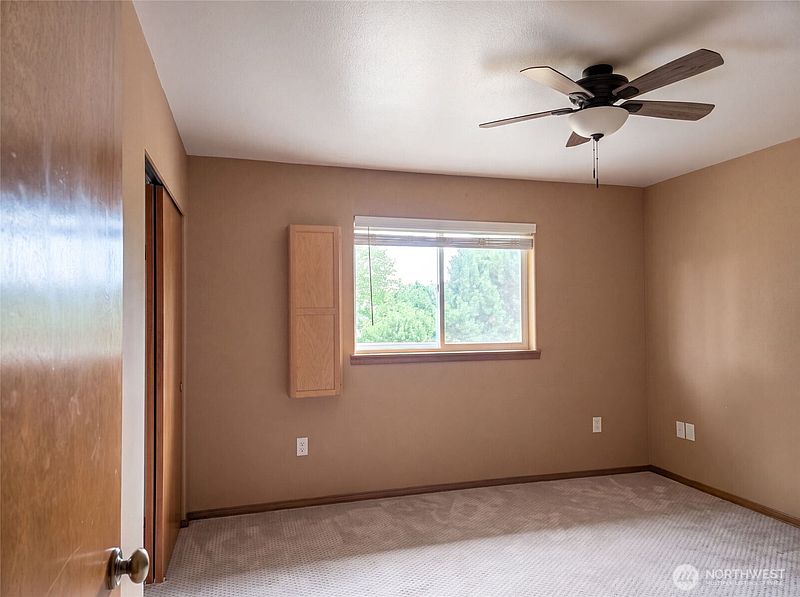 4th image of 131 Duke Drive