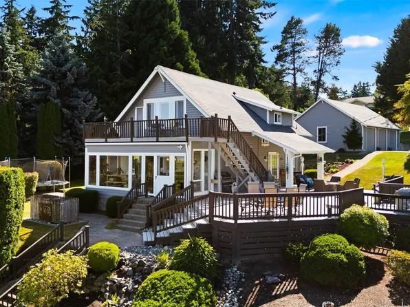 903 11th Lane, Fox Island, WA 98333