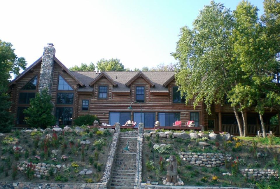 1st image of 8777 N Shore Dr