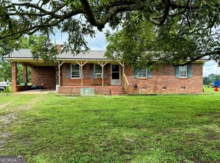 56 Cheek Ln, Canon, GA 30520