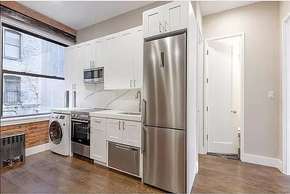 Rented by Douglas Elliman | media 18