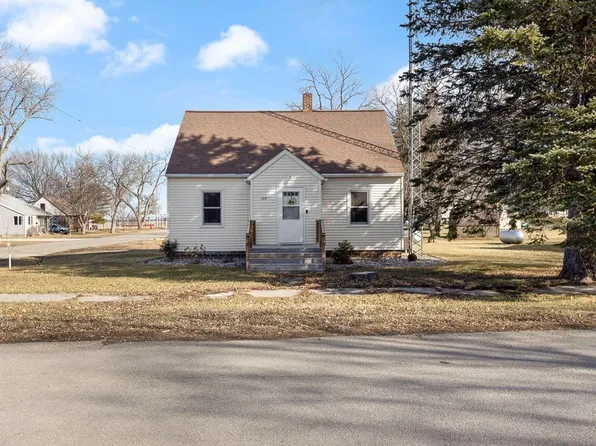 190 Oak St S, Vesta, MN 56292