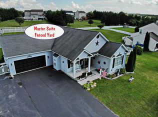 440 Sunset Dr, Hanover, PA 17331