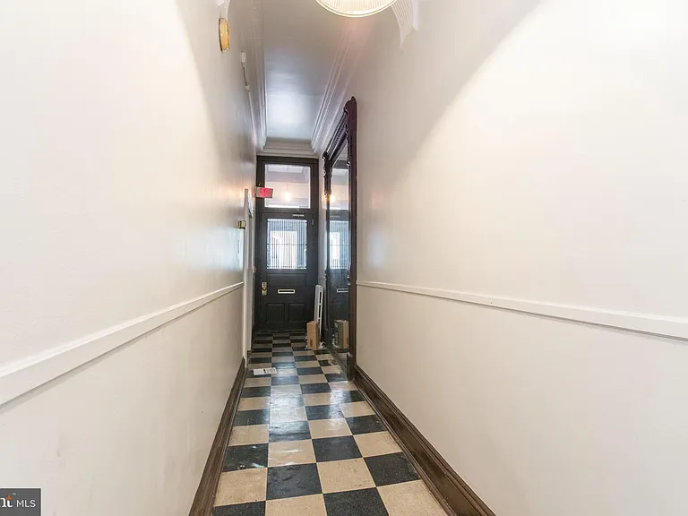 1817 Spruce St #1R — Photo 16