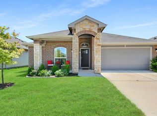308 Pedernales Ln, Hutto, TX 78634