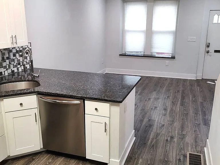 230 Wendover St — Photo 9