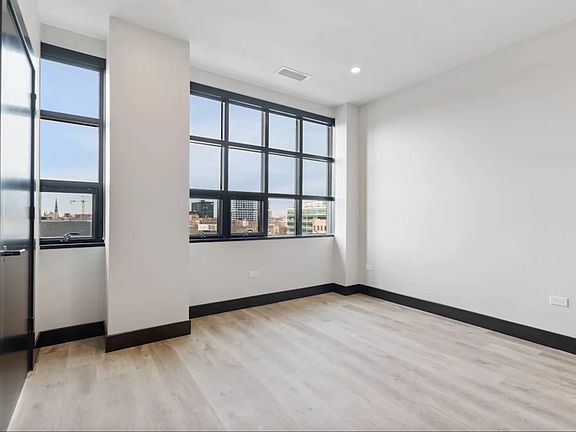 5th image of 1125 W Randolph St #501