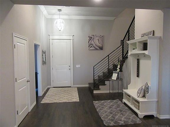 2nd image of 2913 W Tucson Ct