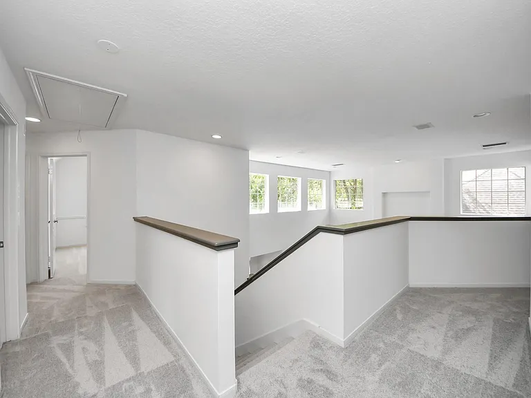 103 E Lakeridge Dr — Photo 28