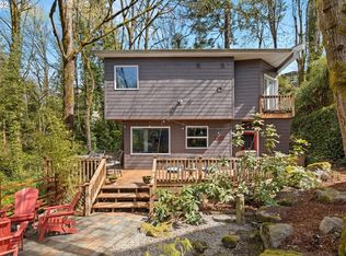 2002 SW 17th Ave, Portland, OR 97201